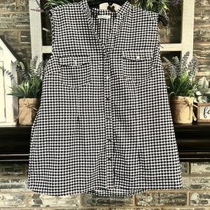 Notations XL Black & White Gingham Sleeveless Shirt